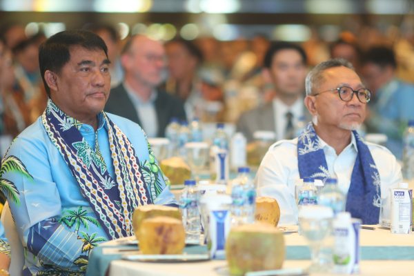 27 Negara Hadir di Manado, Menko Zulhas Buka World Coconut Day 2026